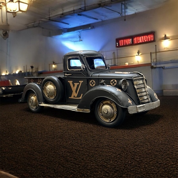 THING 2 - Picture 2 of 6